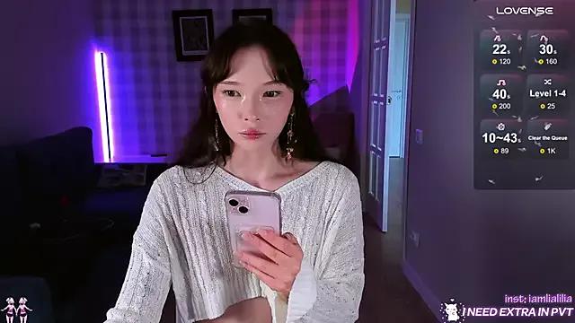 lialiliaa on StripChat 
