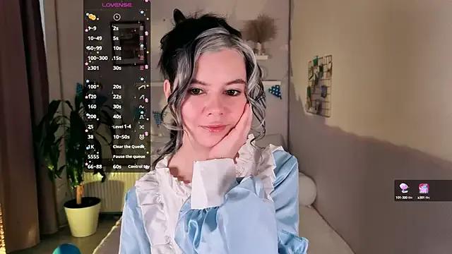 Lil_Amelie — FOOTJOB WITH FAKE SPERM