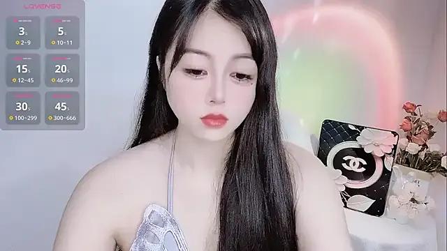 LiLiLily on StripChat 