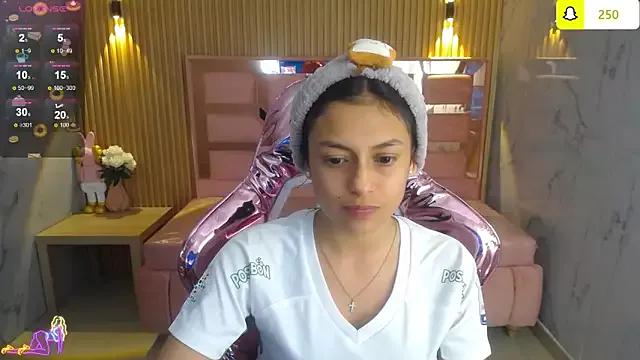 lilith_petit_sub on StripChat 