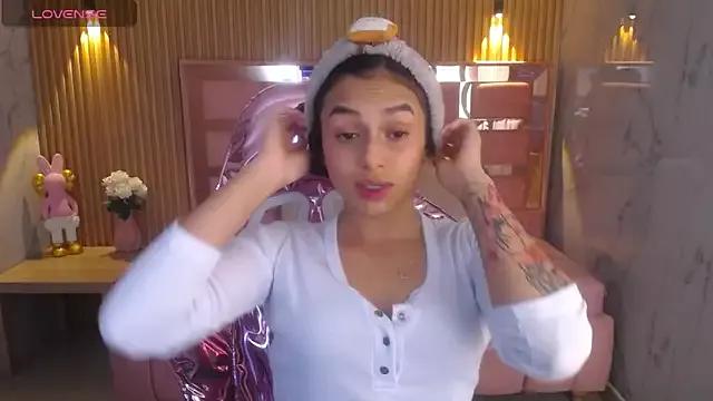 lilith_petit_sub on StripChat 