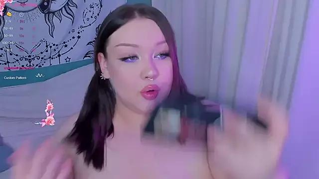 LilyBelll on StripChat 