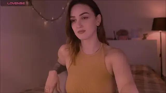 LilyFarey on StripChat 