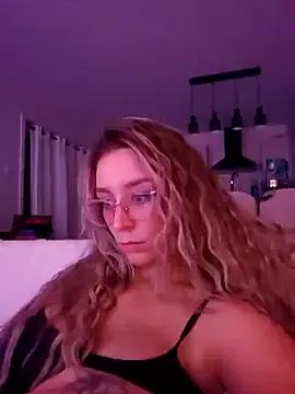 LilyOrion on StripChat 
