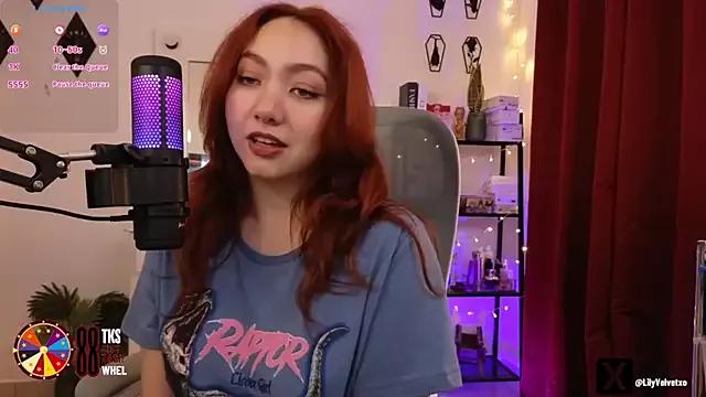 LilyVelvett on StripChat 