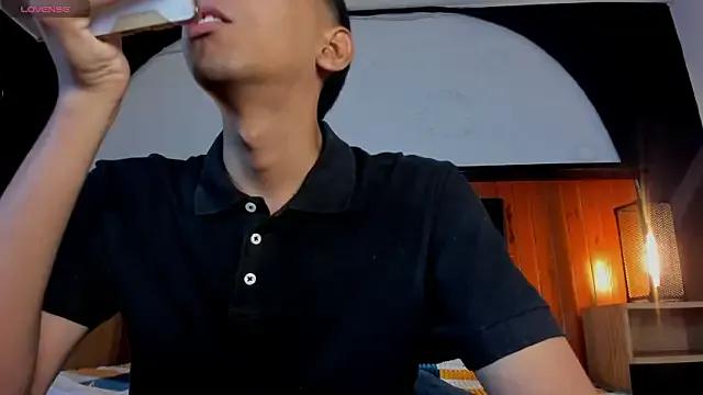 Lion_Dynamite on StripChat