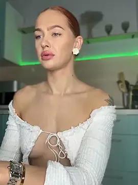 LittleFox___ — let's rub my buns on your dick+OIL