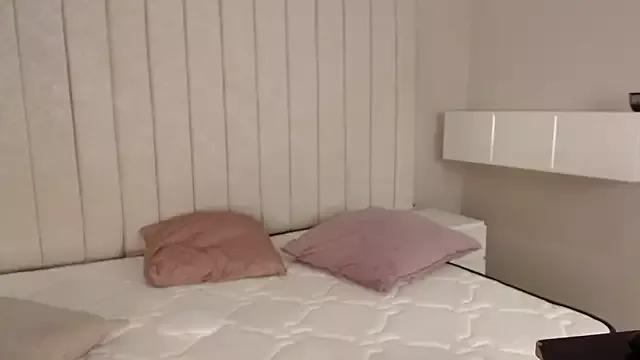 Littleolivia_ on StripChat 