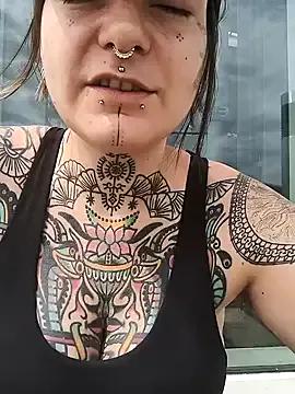 lizzardqueeen on StripChat 