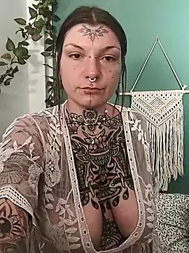 lizzardqueeen on StripChat 
