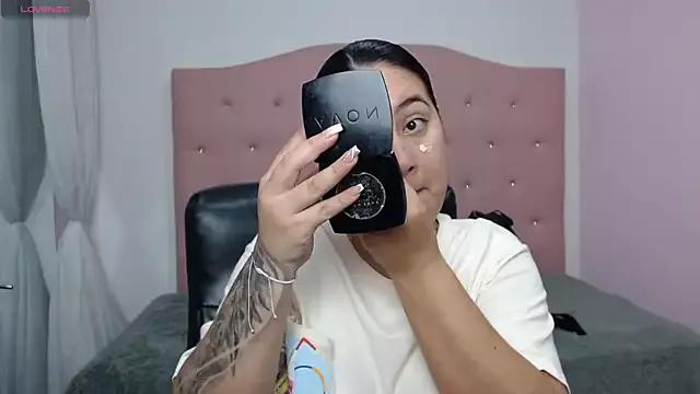 lizzaxs on StripChat 