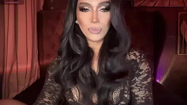 Lo_la_69 on StripChat 