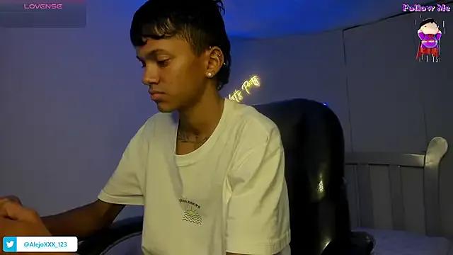 loistwink_ on StripChat