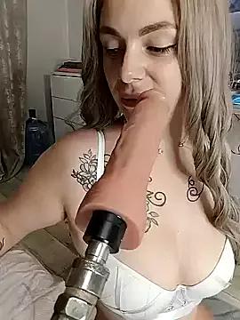Lola_Hale on StripChat 