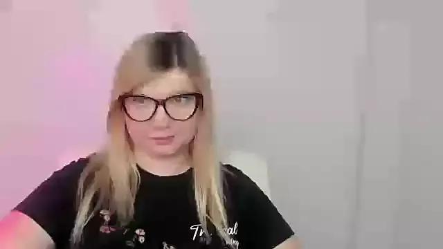 Lola_moree on StripChat 