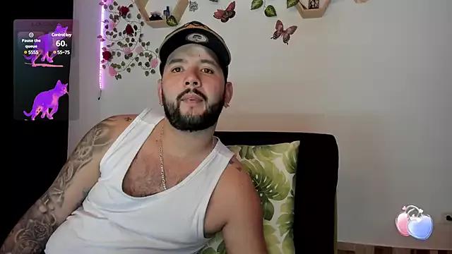 lola_n_apolo on StripChat 