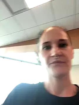 lolabunny9 on StripChat 