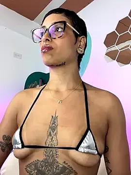 LollaByer on StripChat 