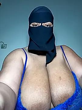 Loly_mor on StripChat 