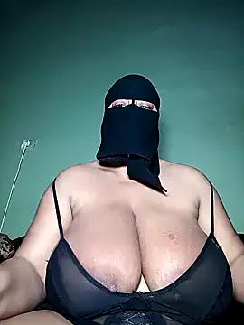 Loly_mor on StripChat 