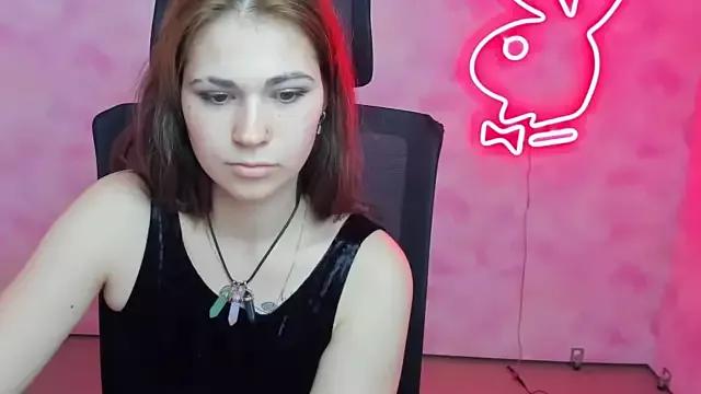 Loon_Amore on StripChat 