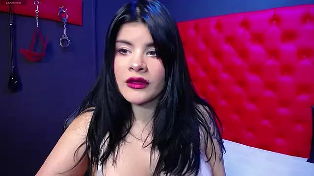 luccy21_ on StripChat 