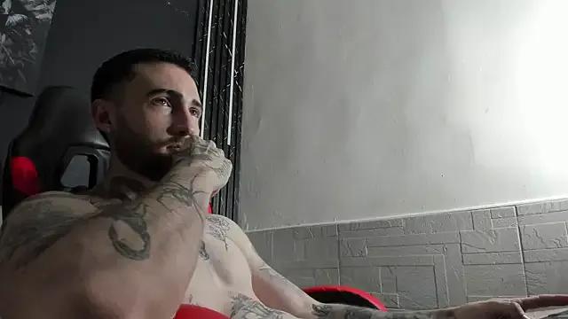 Luke_davis01 on StripChat