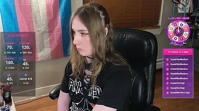 luluvaladon on StripChat