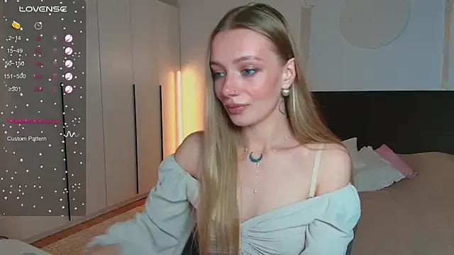 LunaticaBae — squirt