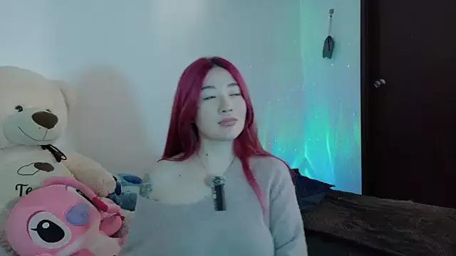 lunnaa_ on StripChat 