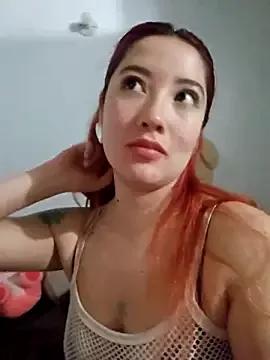 lunnaa_ on StripChat 