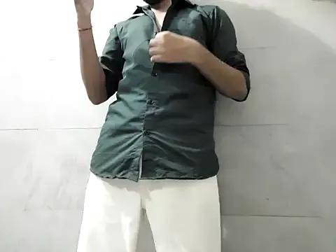 Lustyluckyy on StripChat