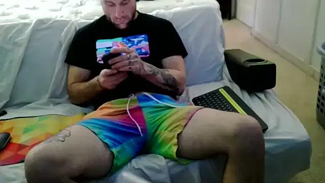 Luv2SuckBWC92 — Will my big dick Daddy cum get sucked?