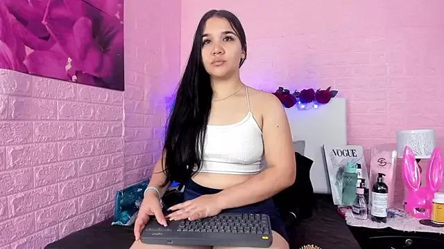 LYAA_COLLINS_ on StripChat 