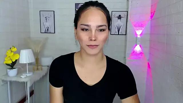 LylianaGirlx on StripChat 