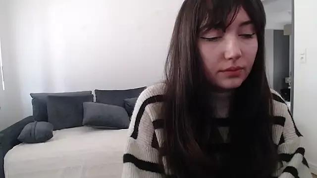 Lynylou on StripChat 