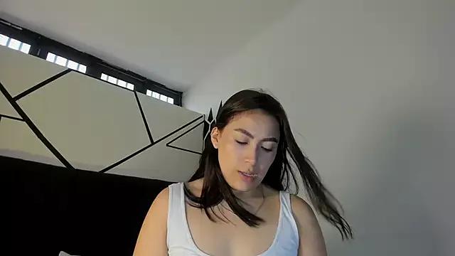 MacarenaRosse on StripChat 