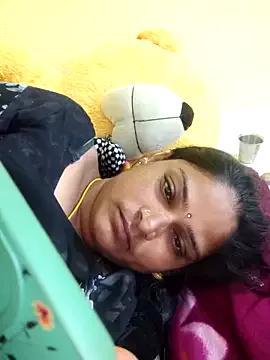 madavi123 on StripChat 