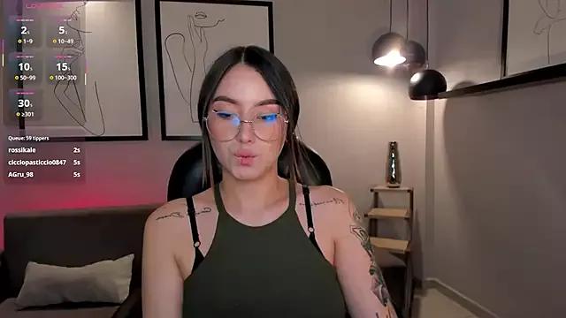 MaddisonCollins on StripChat 