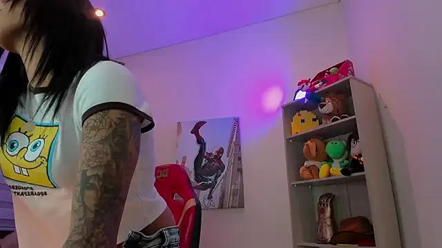 madelyn_rose_ on StripChat