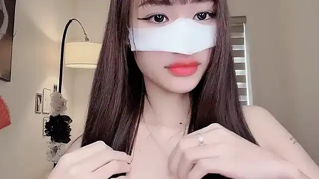 MaiLiiil — suck dildo and titfuck