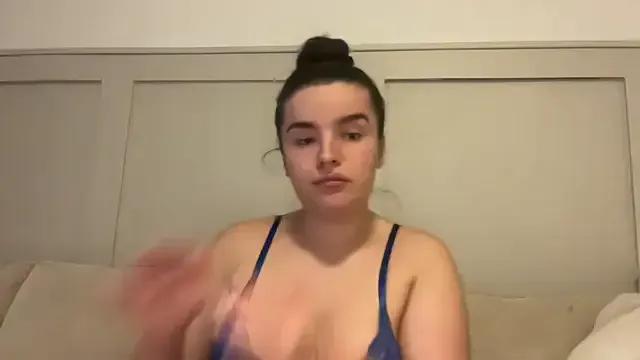 maisiesmithx on StripChat