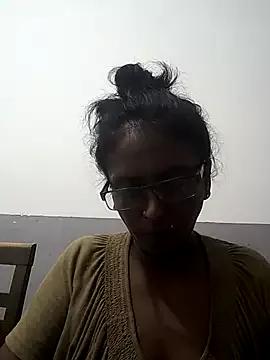 mamakarma1403 on StripChat 