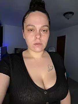 MamaSpicy on StripChat 