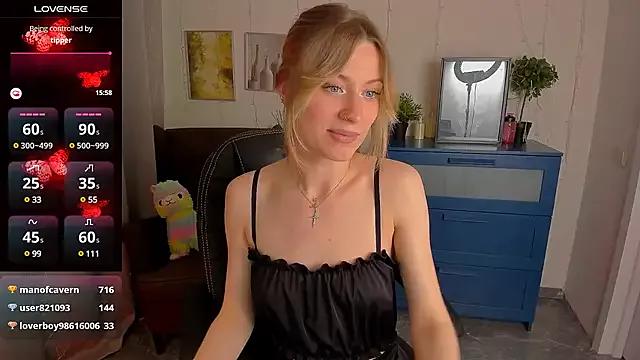 MaraCooperrr on StripChat 