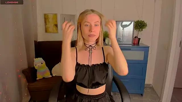 MaraCooperrr on StripChat 