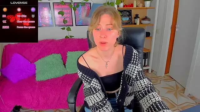 MaraCooperrr on StripChat 