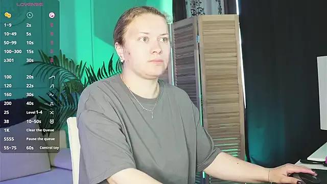 Margot_Ocean on StripChat