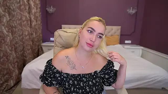 MariellaVV on StripChat