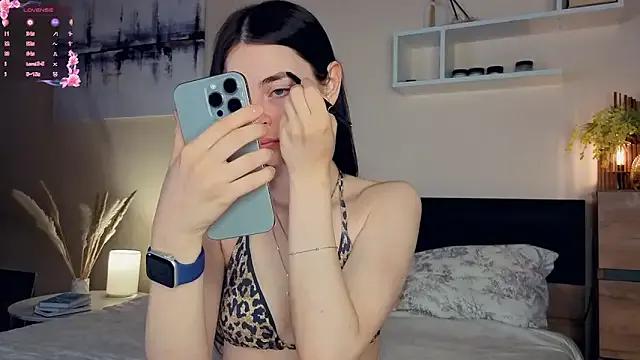 MaryJacksoon — Licking my boobs